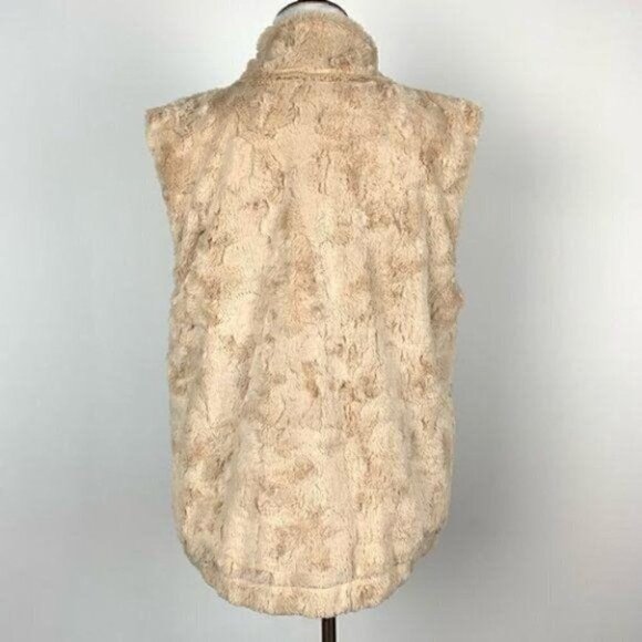 Sanctuary revolve vest sz M faux fur with pockets - Picture 5 of 10